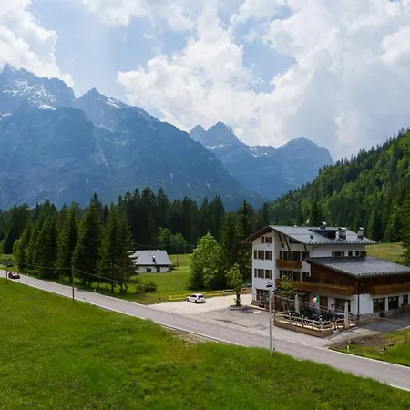 Griglieria Pizzeria Gnomo Goloso 3* Stabiziane