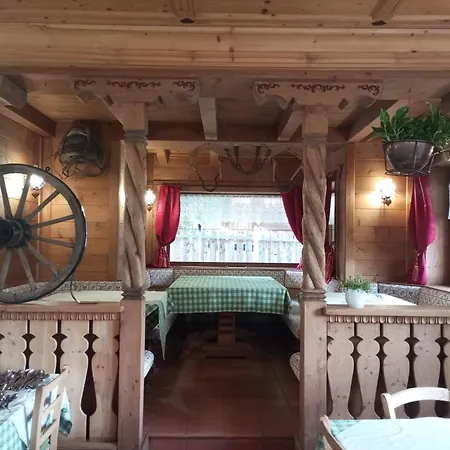 Hotel Griglieria Pizzeria Gnomo Goloso